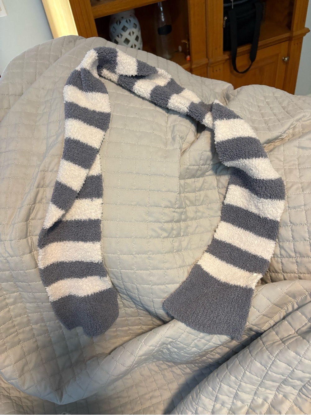 Striped Cozy Knit Scarf in Gray & White
